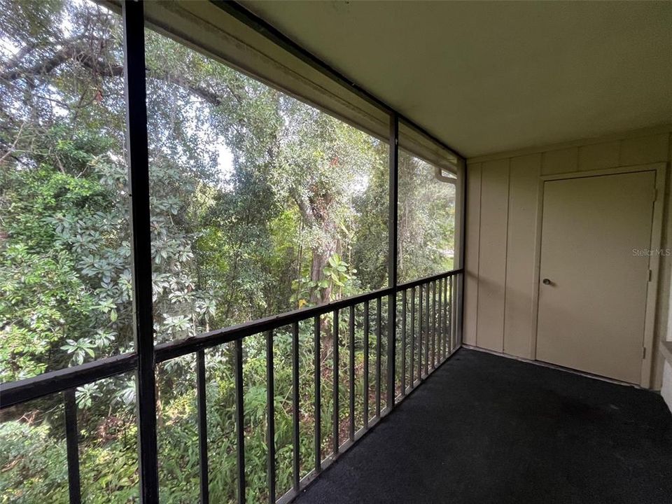 For Sale: $189,000 (2 beds, 2 baths, 906 Square Feet)