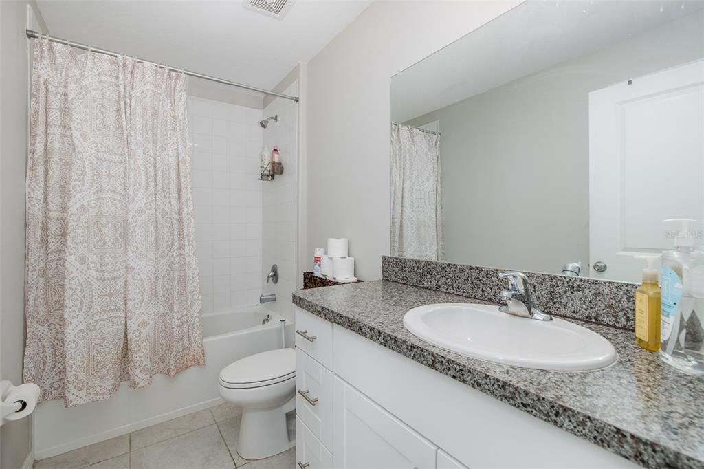 For Sale: $324,900 (3 beds, 2 baths, 1939 Square Feet)