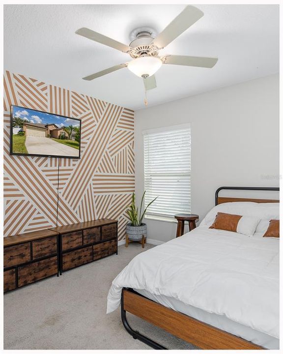 For Sale: $324,900 (3 beds, 2 baths, 1939 Square Feet)