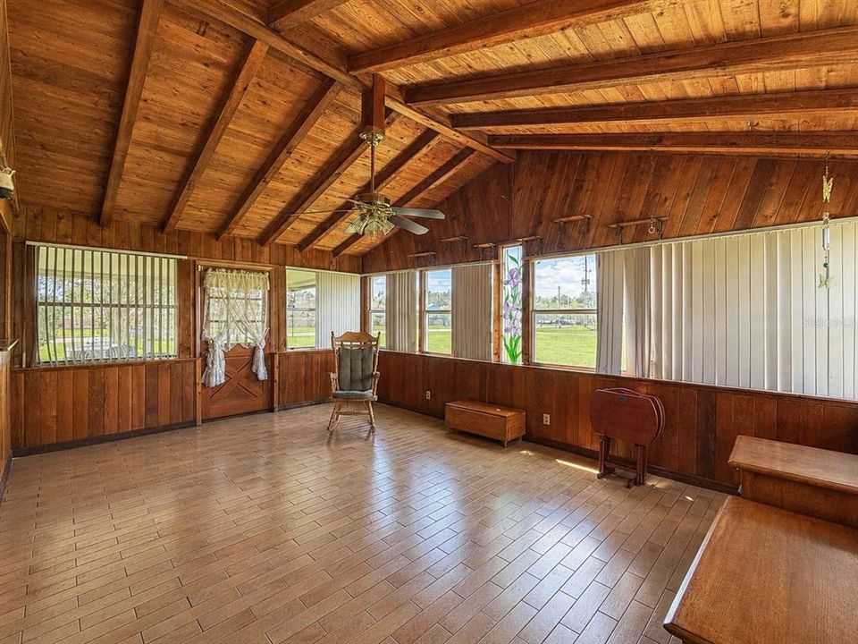 En Venta: $350,000 (3 camas, 2 baños, 1738 Pies cuadrados)