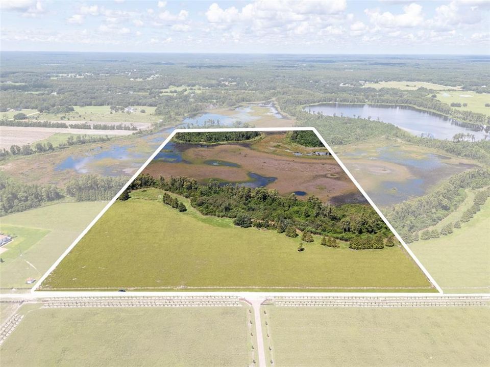 En Venta: $775,000 (44.40 acres)