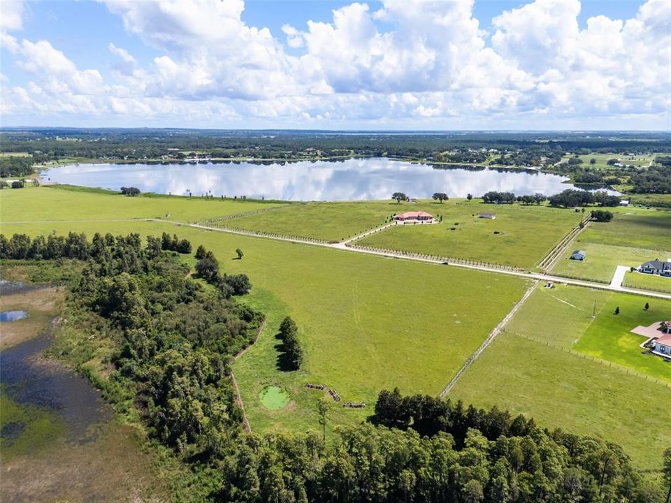 En Venta: $775,000 (44.40 acres)