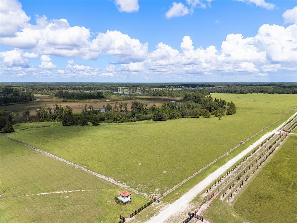 En Venta: $775,000 (44.40 acres)