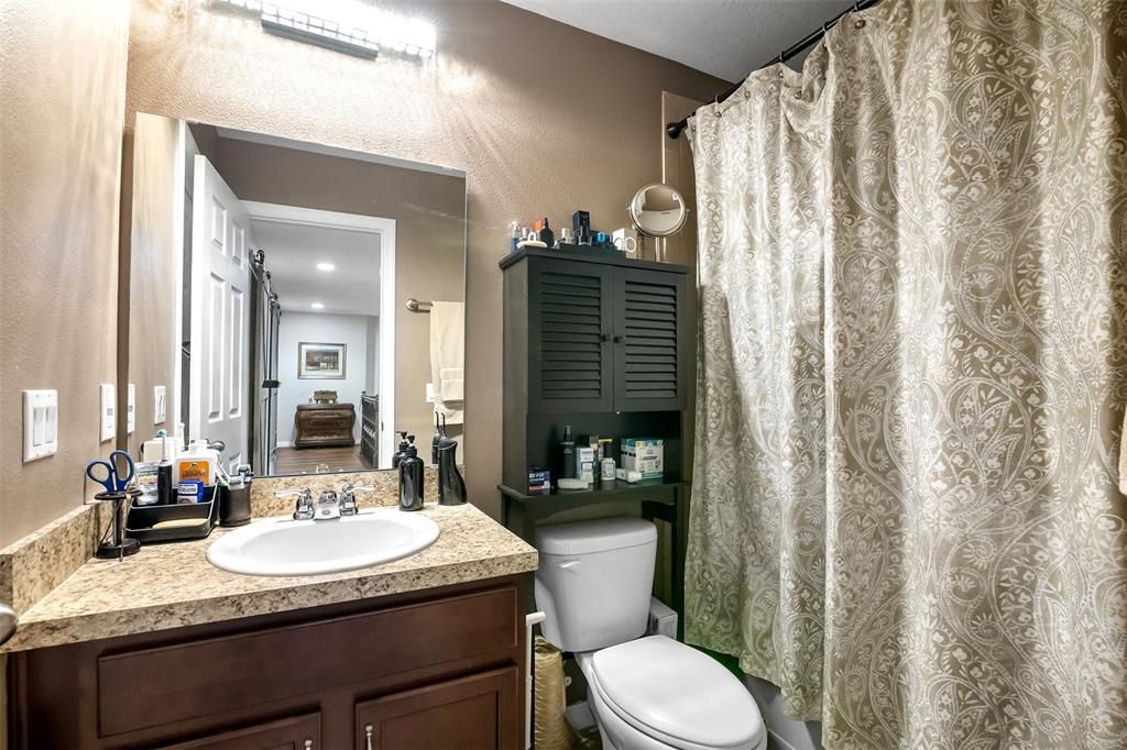For Sale: $910,000 (5 beds, 4 baths, 3619 Square Feet)