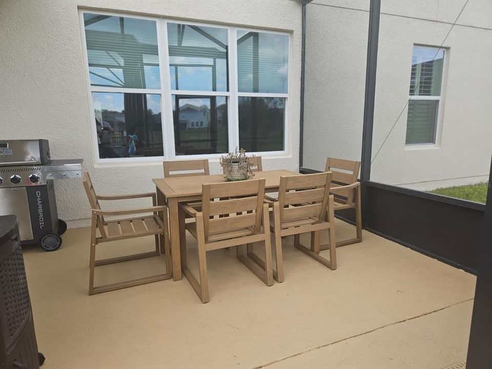 En Venta: $910,000 (5 camas, 4 baños, 3619 Pies cuadrados)