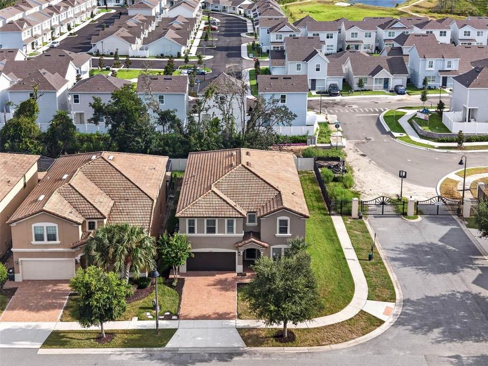 En Venta: $649,900 (9 camas, 6 baños, 4391 Pies cuadrados)