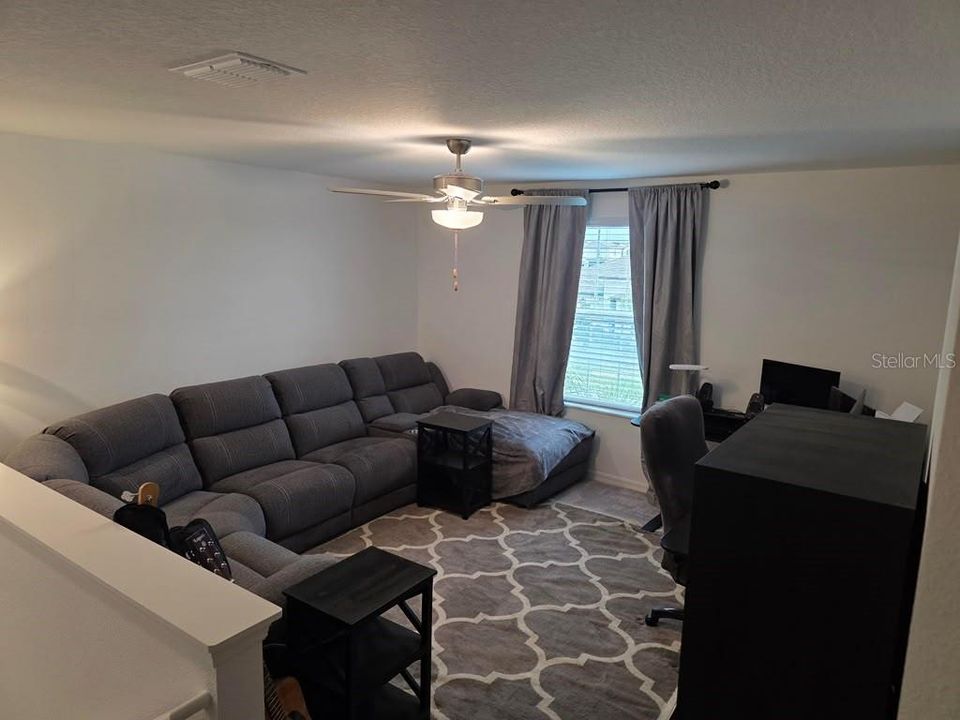 For Rent: $2,900 (4 beds, 2 baths, 2582 Square Feet)