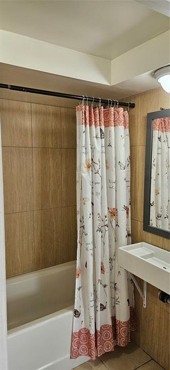В аренду: $1,550 (2 спален, 1 ванн, 892 Квадратных фут)