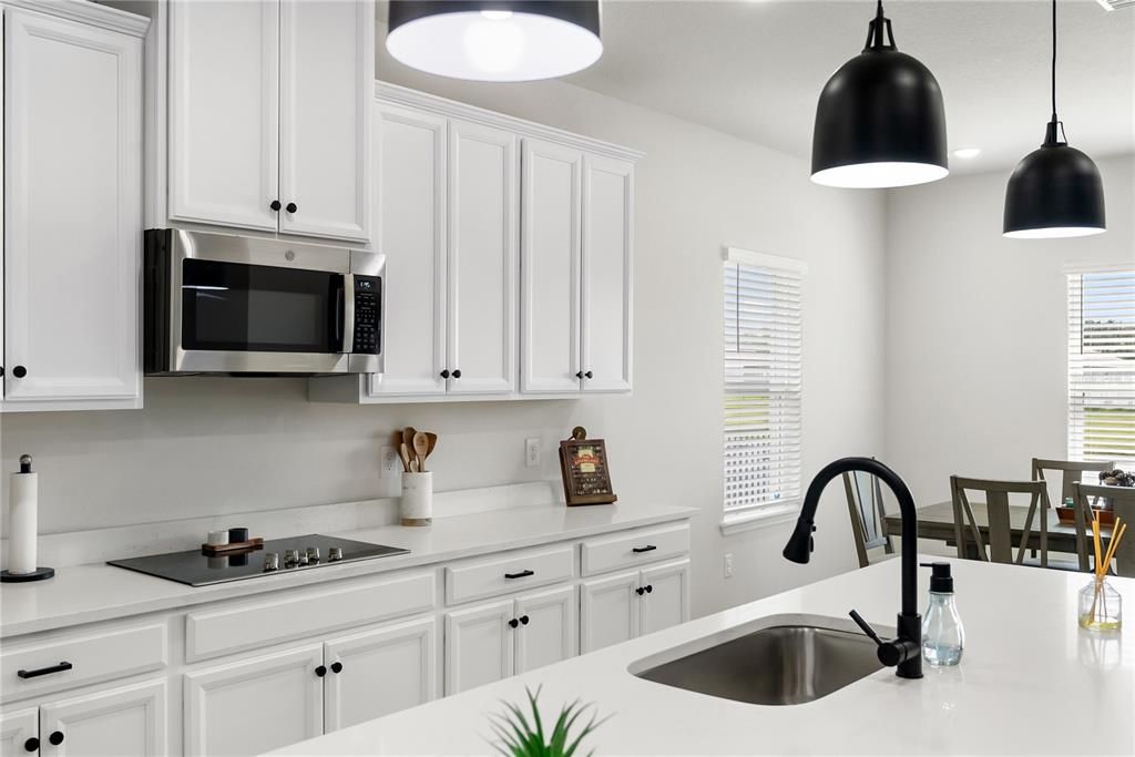 For Sale: $510,000 (4 beds, 3 baths, 2550 Square Feet)