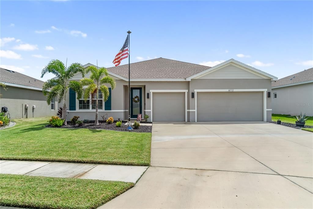 For Sale: $510,000 (4 beds, 3 baths, 2550 Square Feet)