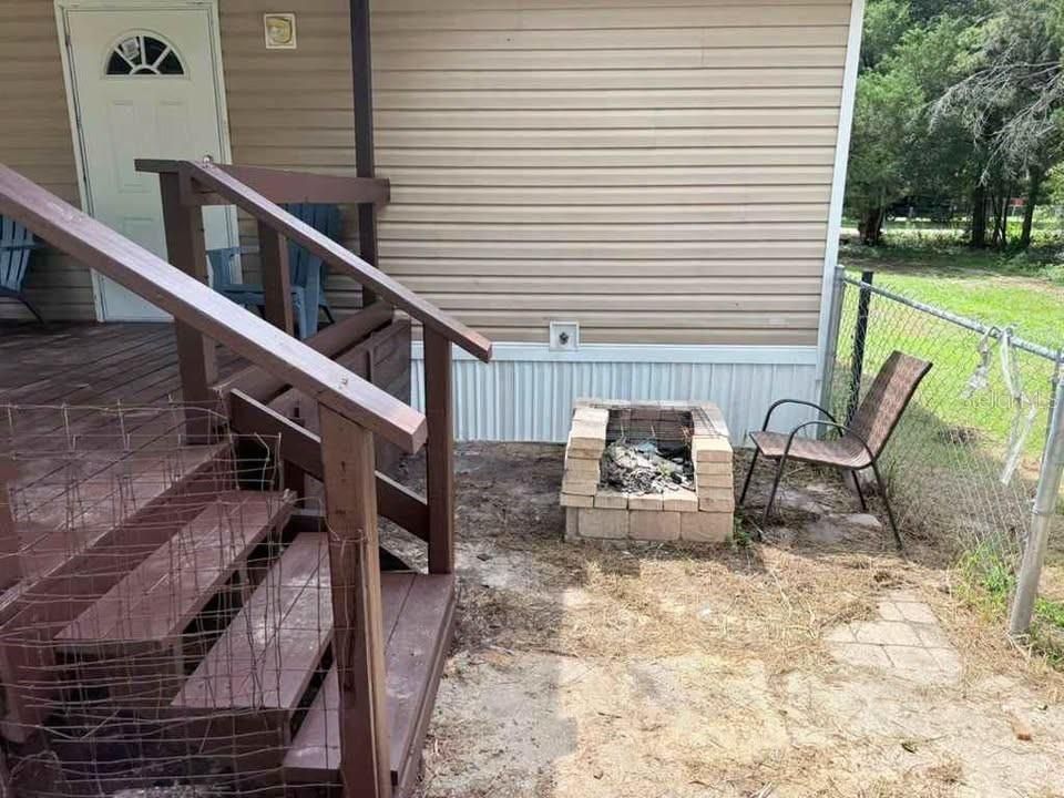 En Venta: $229,000 (3 camas, 2 baños, 1800 Pies cuadrados)