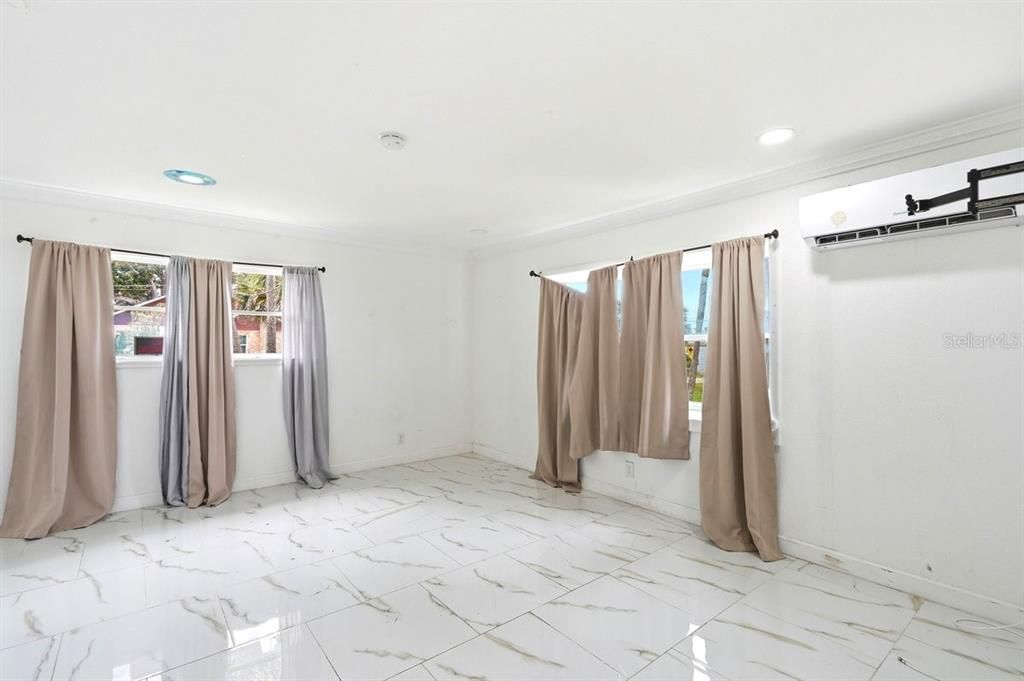 En Venta: $900,000 (8 camas, 7 baños, 4492 Pies cuadrados)