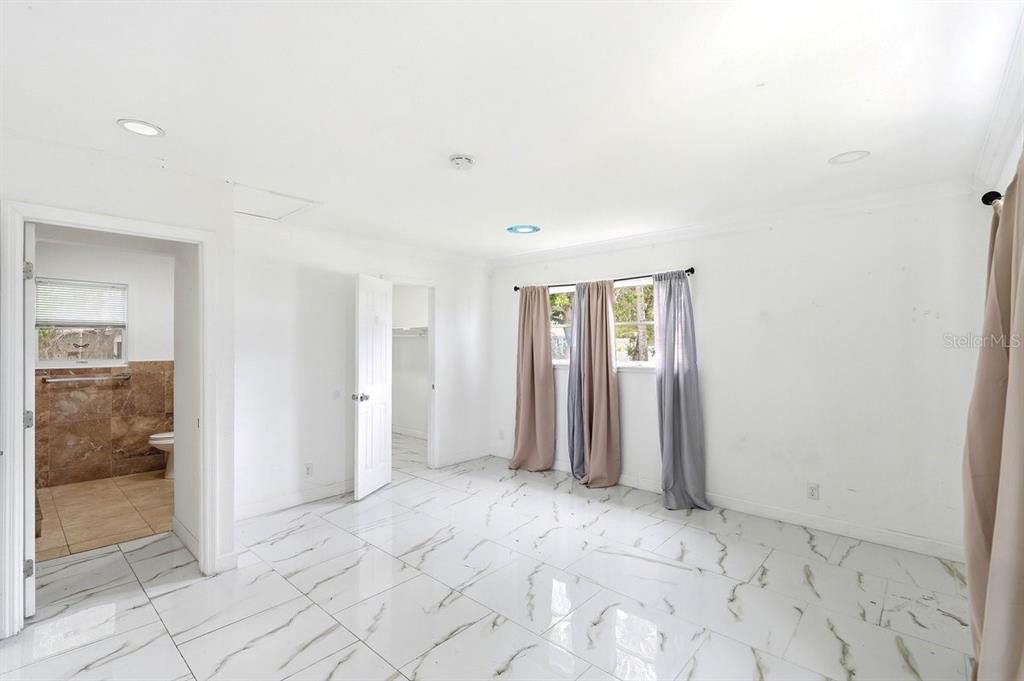 En Venta: $900,000 (8 camas, 7 baños, 4492 Pies cuadrados)