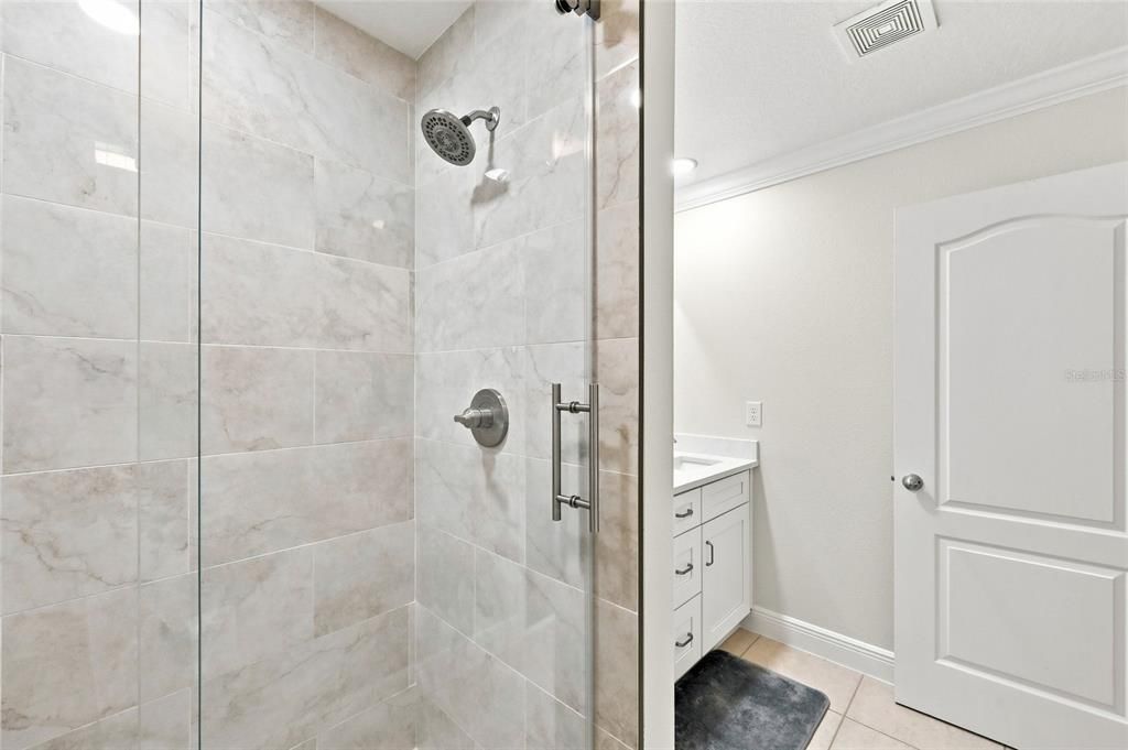 En Venta: $379,000 (3 camas, 2 baños, 1737 Pies cuadrados)