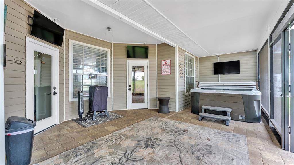 For Sale: $329,900 (3 beds, 2 baths, 1498 Square Feet)