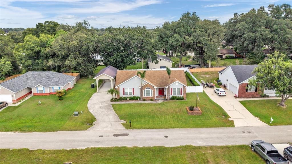 For Sale: $329,900 (3 beds, 2 baths, 1498 Square Feet)