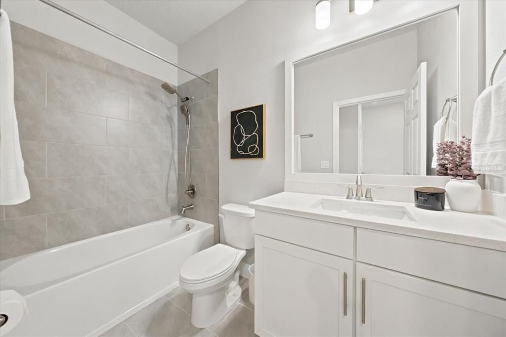 En Venta: $625,000 (4 camas, 3 baños, 2417 Pies cuadrados)