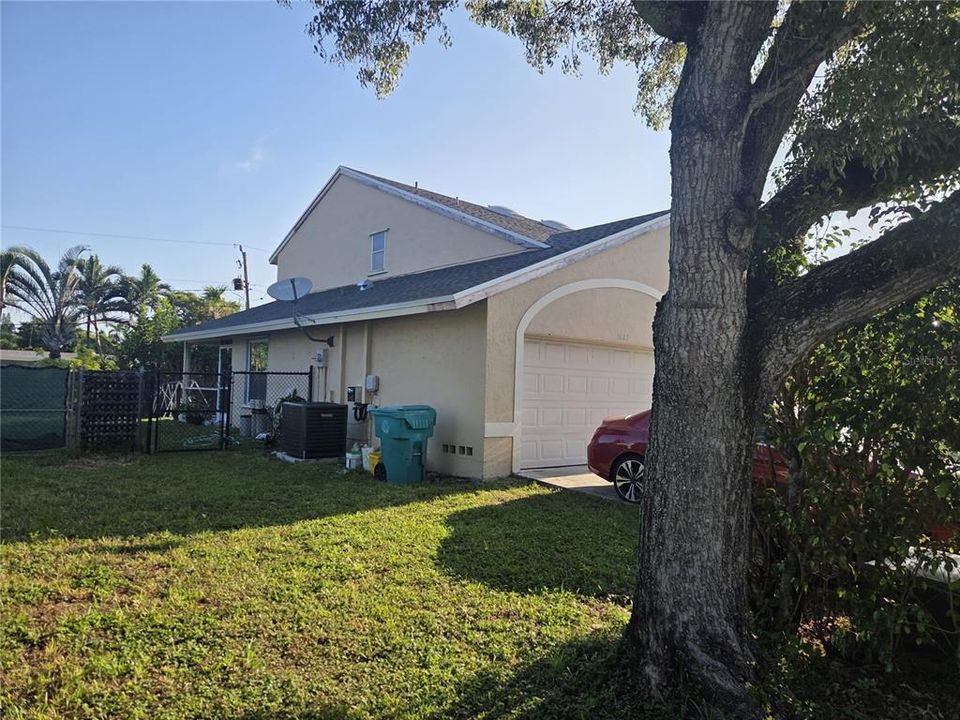 待售: $600,000 (3 贝兹, 2 浴室, 1897 平方英尺)