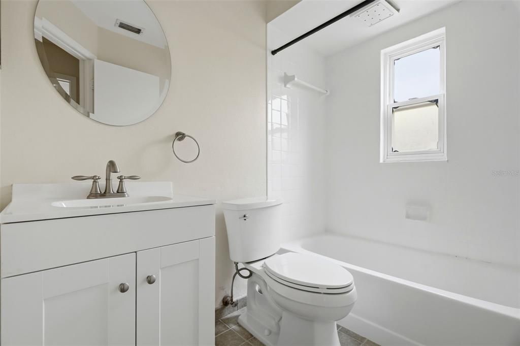 En Venta: $359,900 (3 camas, 2 baños, 1152 Pies cuadrados)