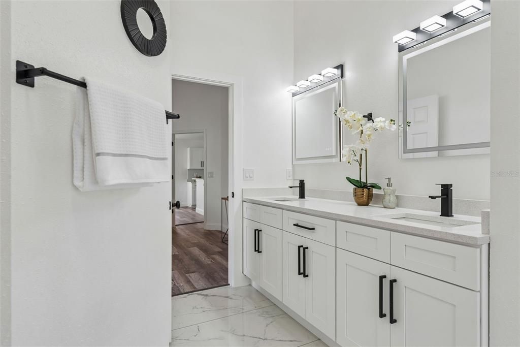 En Venta: $350,000 (3 camas, 2 baños, 1500 Pies cuadrados)