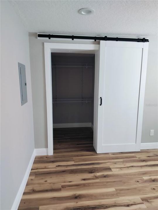 For Rent: $1,800 (2 beds, 2 baths, 1100 Square Feet)