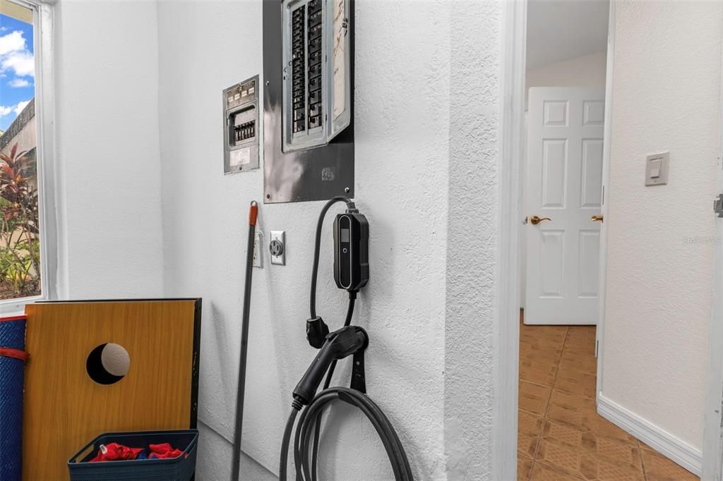 En Venta: $499,400 (3 camas, 3 baños, 2267 Pies cuadrados)
