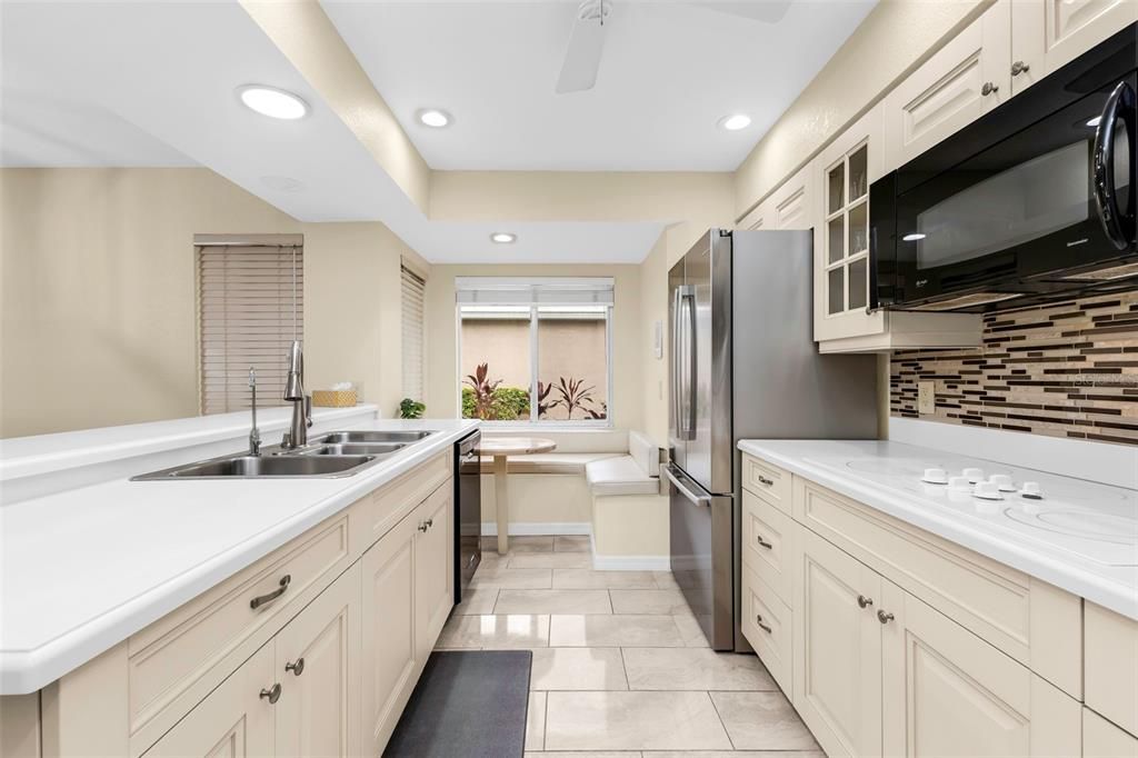 En Venta: $499,400 (3 camas, 3 baños, 2267 Pies cuadrados)