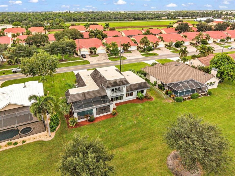 En Venta: $499,400 (3 camas, 3 baños, 2267 Pies cuadrados)