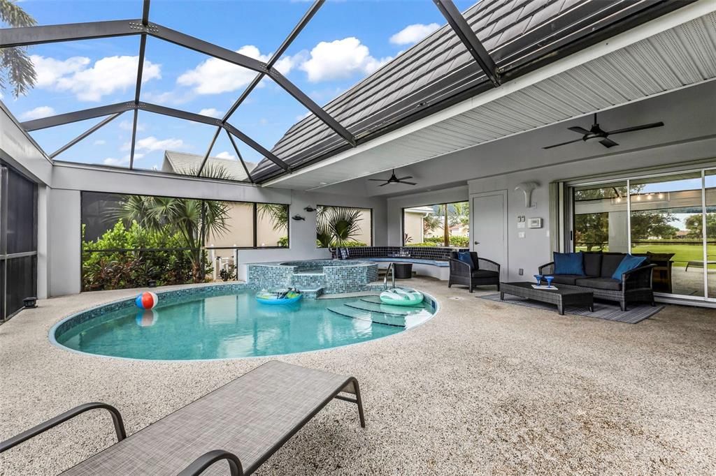 En Venta: $499,400 (3 camas, 3 baños, 2267 Pies cuadrados)