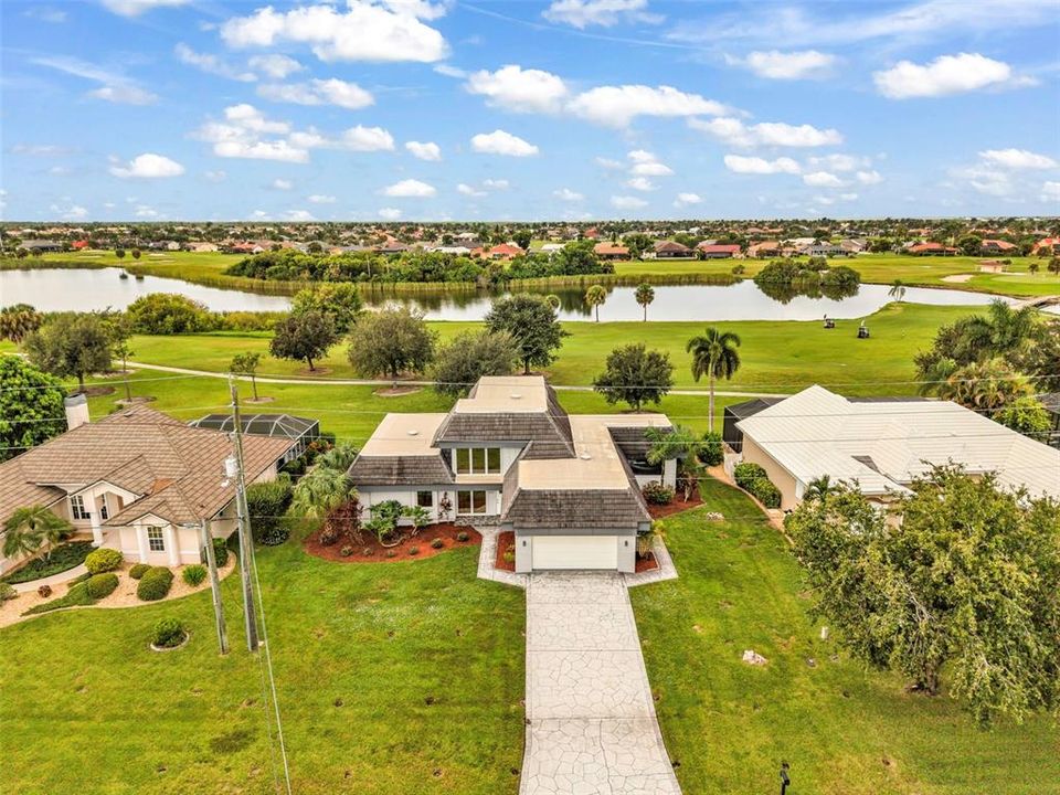 En Venta: $499,400 (3 camas, 3 baños, 2267 Pies cuadrados)
