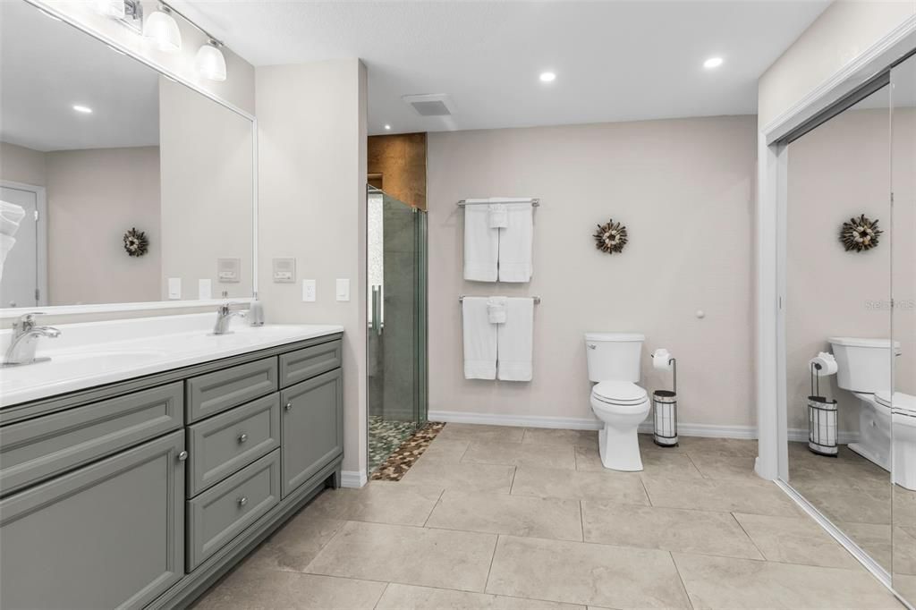 En Venta: $499,400 (3 camas, 3 baños, 2267 Pies cuadrados)