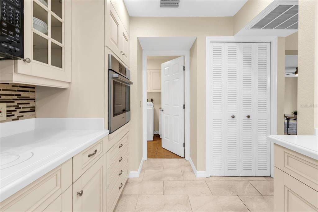 En Venta: $499,400 (3 camas, 3 baños, 2267 Pies cuadrados)