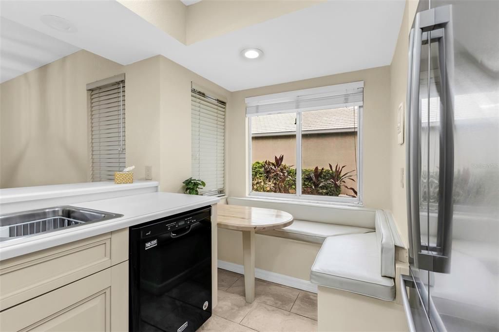 En Venta: $499,400 (3 camas, 3 baños, 2267 Pies cuadrados)