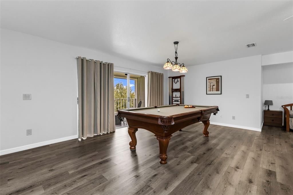 En Venta: $499,400 (3 camas, 3 baños, 2267 Pies cuadrados)