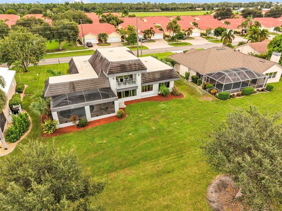En Venta: $499,400 (3 camas, 3 baños, 2267 Pies cuadrados)