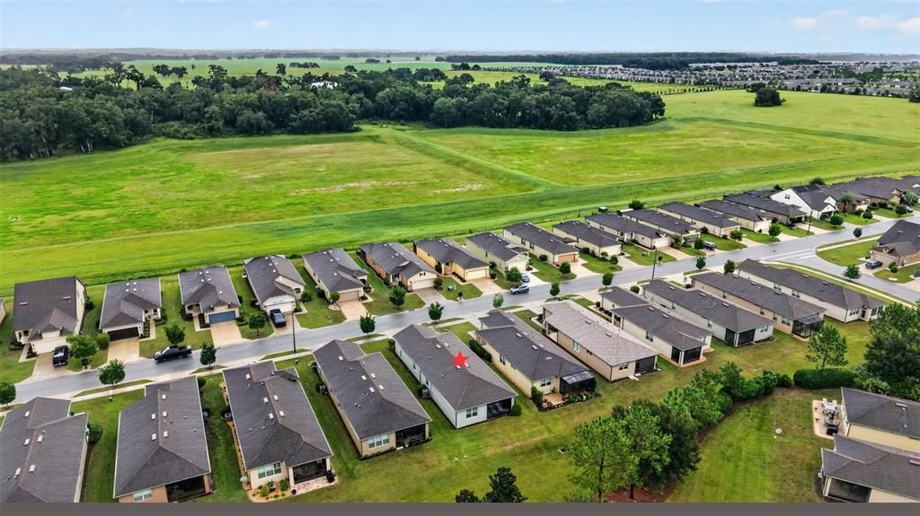 На продажу: $334,900 (3 спален, 2 ванн, 1660 Квадратных фут)
