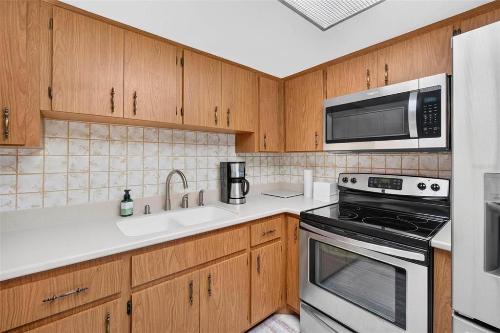 En Venta: $649,900 (3 camas, 2 baños, 1924 Pies cuadrados)