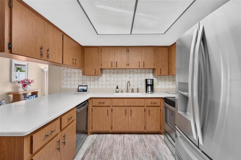 En Venta: $649,900 (3 camas, 2 baños, 1924 Pies cuadrados)