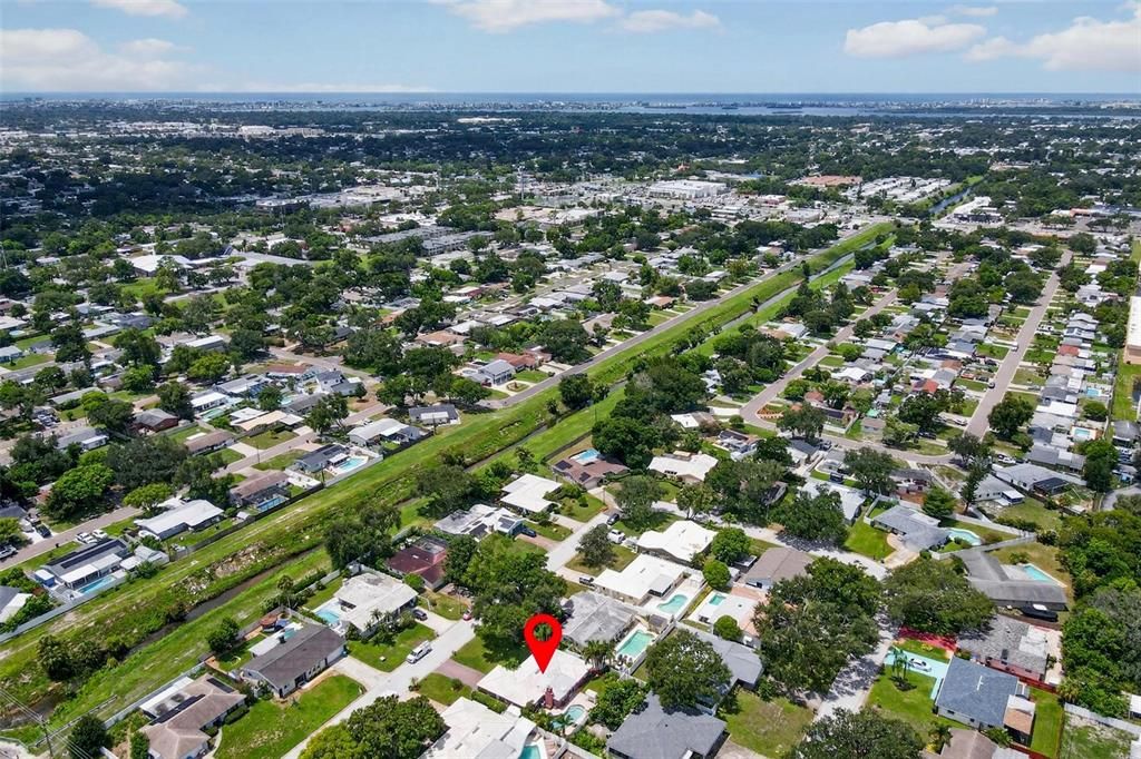 En Venta: $649,900 (3 camas, 2 baños, 1924 Pies cuadrados)