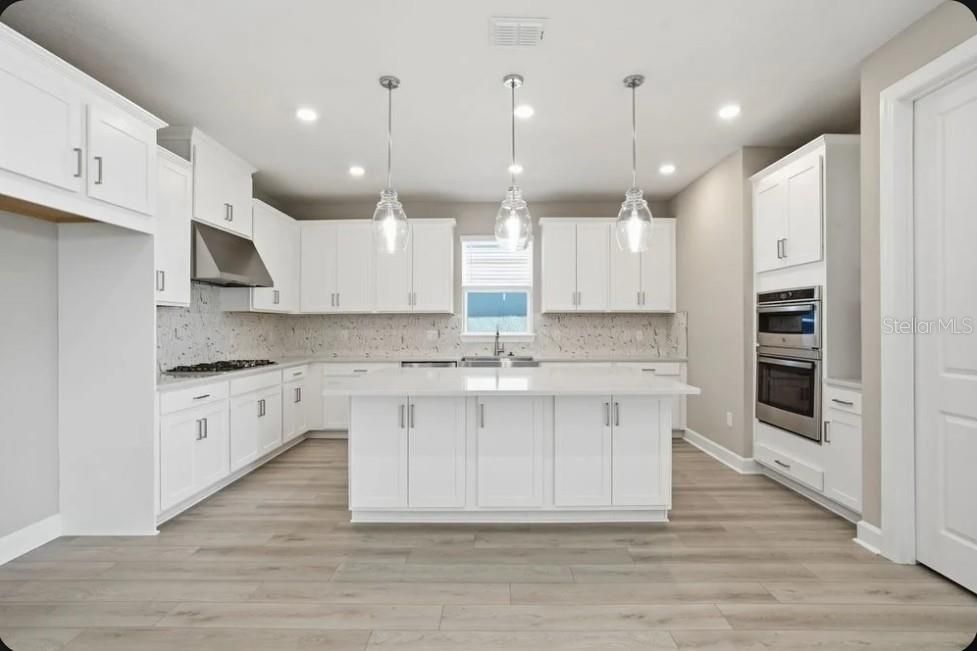 En Venta: $489,999 (2 camas, 2 baños, 1778 Pies cuadrados)