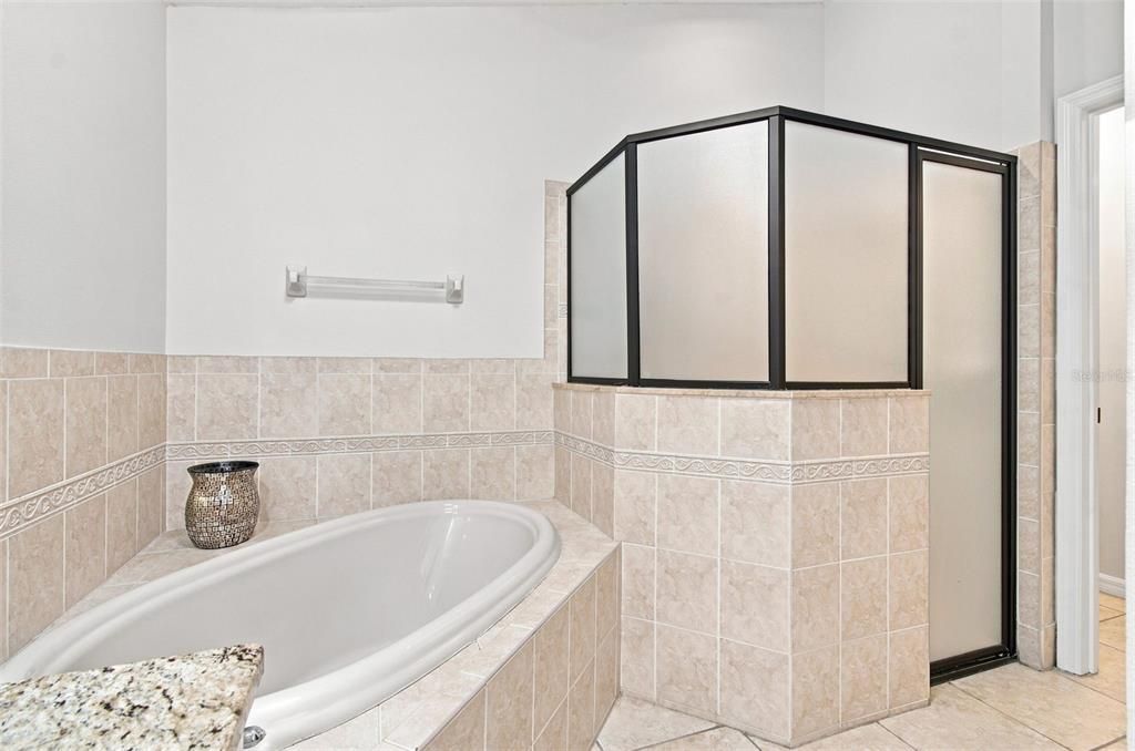 For Sale: $399,900 (3 beds, 2 baths, 1725 Square Feet)