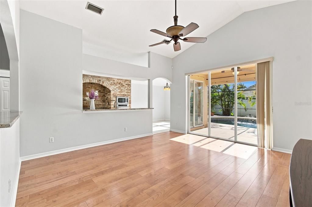 For Sale: $399,900 (3 beds, 2 baths, 1725 Square Feet)