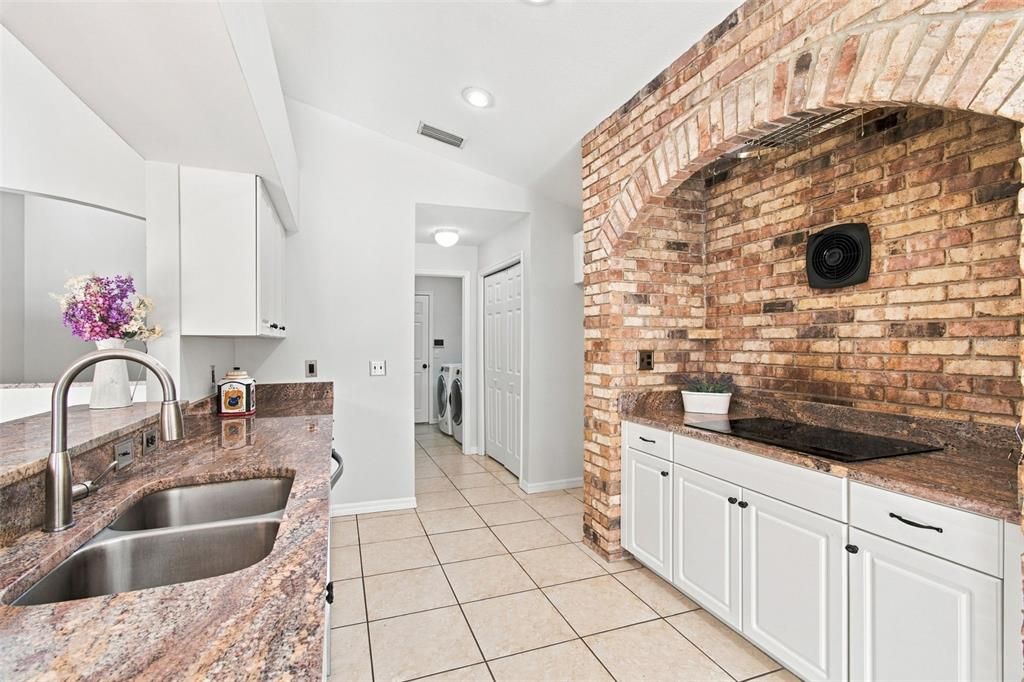 For Sale: $399,900 (3 beds, 2 baths, 1725 Square Feet)