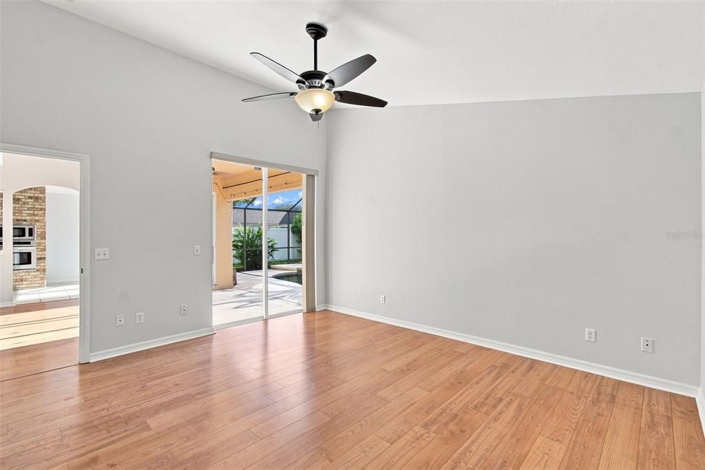 For Sale: $399,900 (3 beds, 2 baths, 1725 Square Feet)