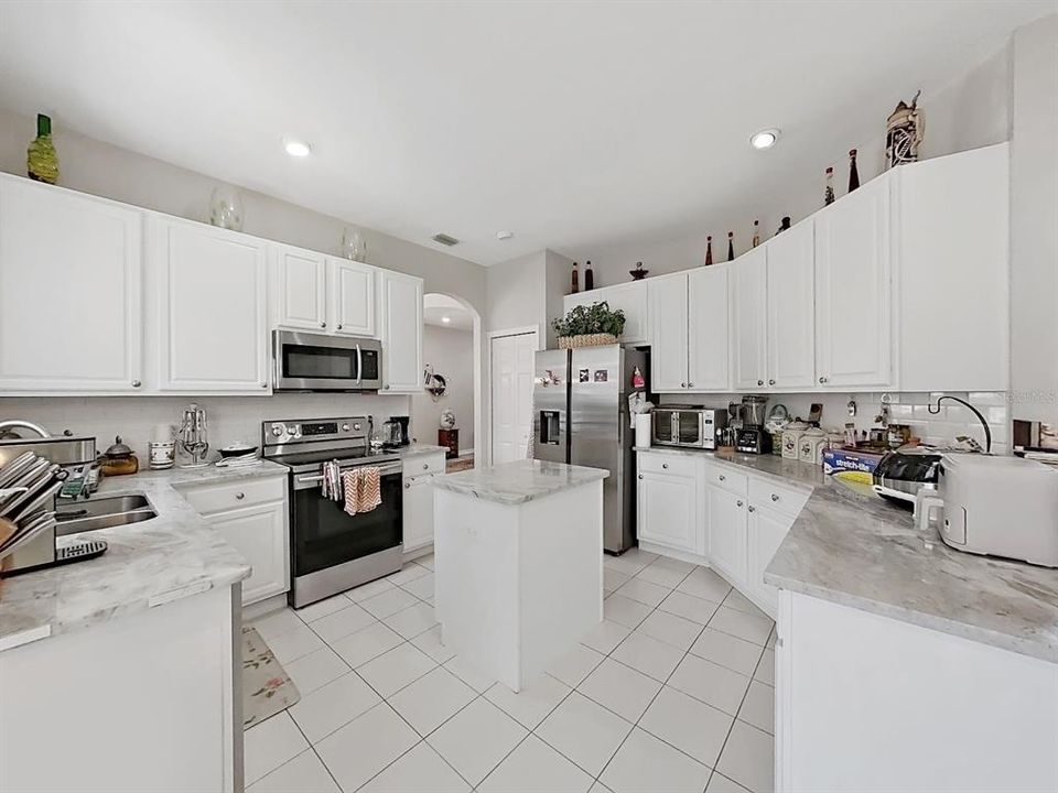 For Sale: $694,900 (4 beds, 4 baths, 3158 Square Feet)