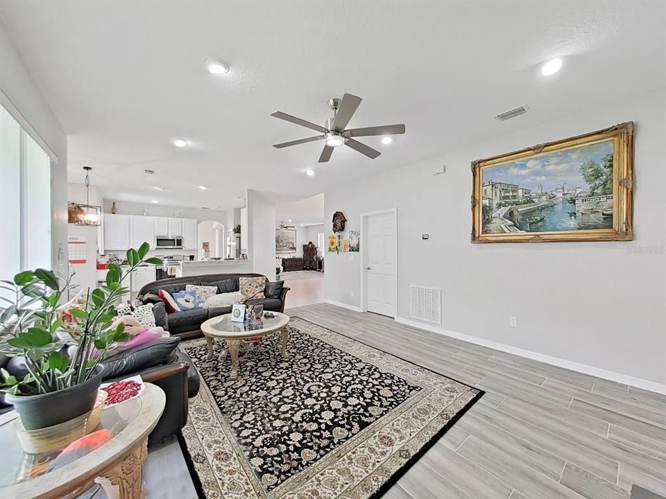 For Sale: $694,900 (4 beds, 4 baths, 3158 Square Feet)