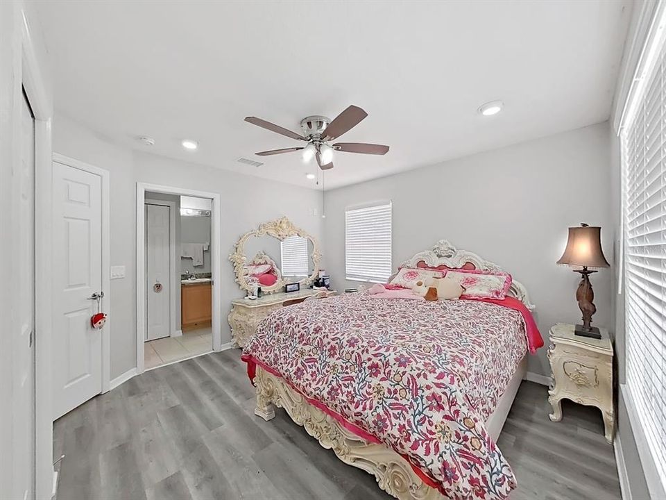 For Sale: $694,900 (4 beds, 4 baths, 3158 Square Feet)