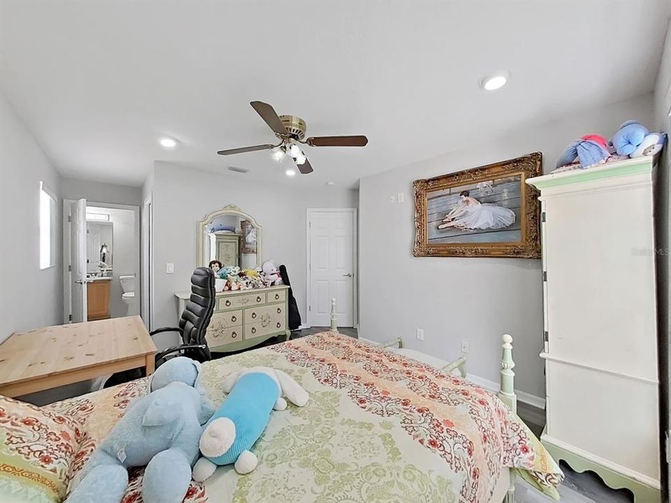 For Sale: $694,900 (4 beds, 4 baths, 3158 Square Feet)