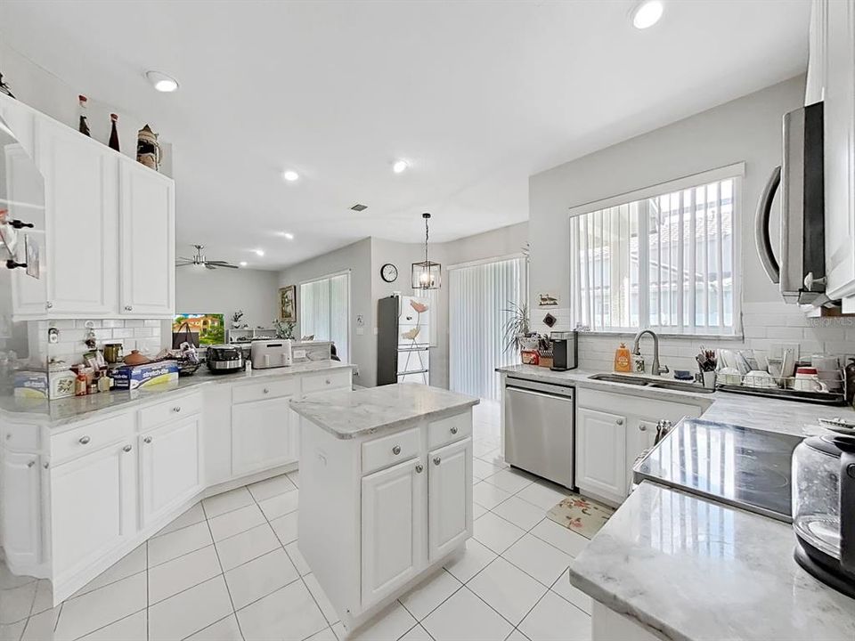 For Sale: $694,900 (4 beds, 4 baths, 3158 Square Feet)