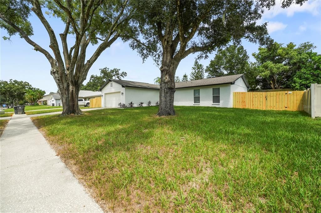 En Venta: $385,000 (3 camas, 2 baños, 1527 Pies cuadrados)
